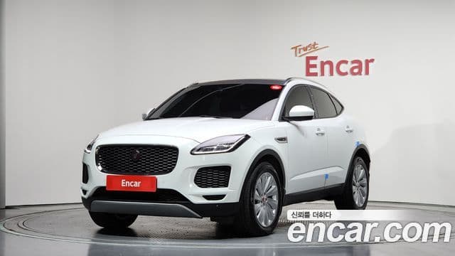 Jaguar E-PACE 1