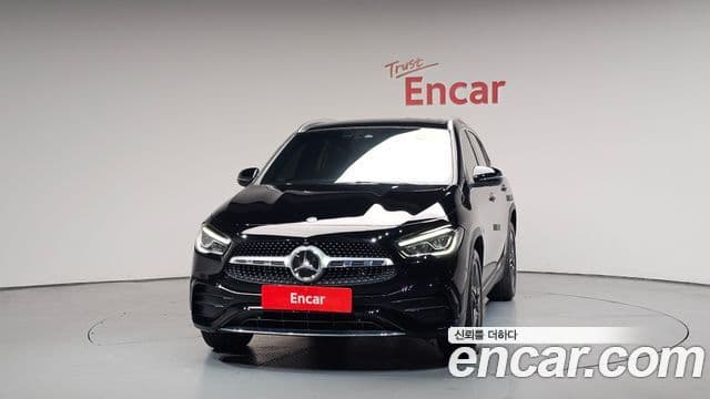 Mercedes-Benz GLA-Class H247 3