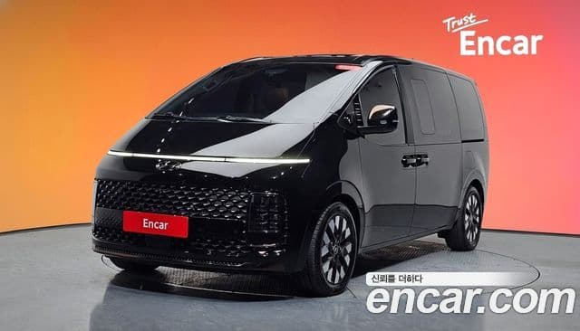 Hyundai Staria — 1