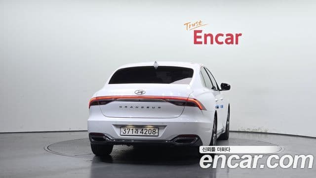 Hyundai The New Grandeur IG 4