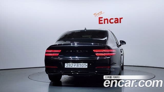 Genesis G80 (RG3) 4