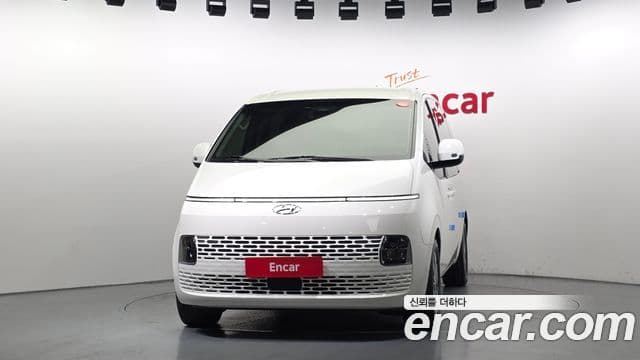 Hyundai Staria 3