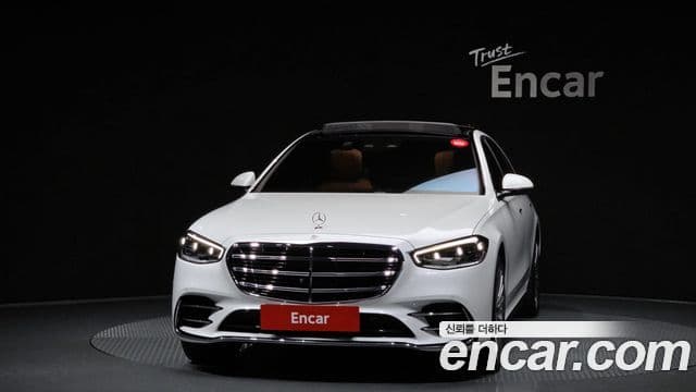 Mercedes-Benz S-Class W223 2