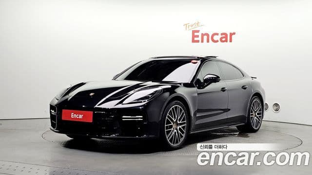 Porsche Panamera (976) 1