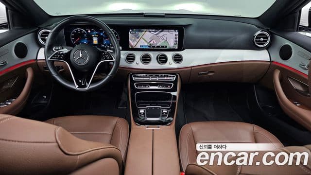 Mercedes-Benz E-Class W213 4
