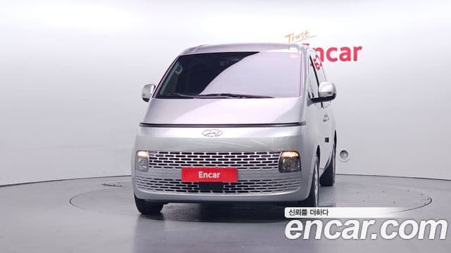 Hyundai Staria 3