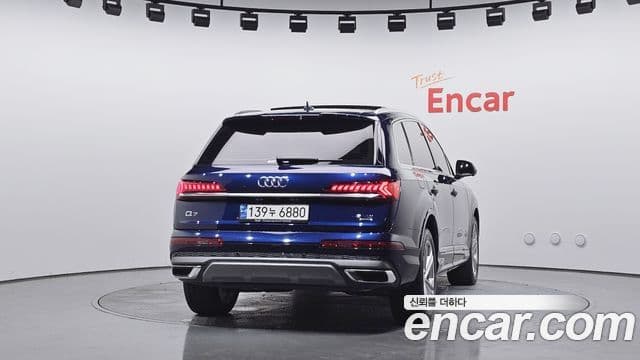 Audi Q7 (4M) 3