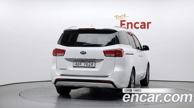 Kia All New Carnival 4