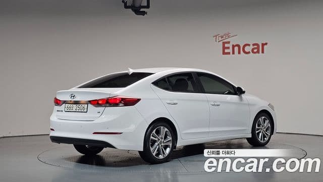Hyundai Avante AD 2