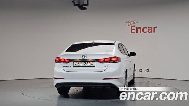 Hyundai Avante AD 4
