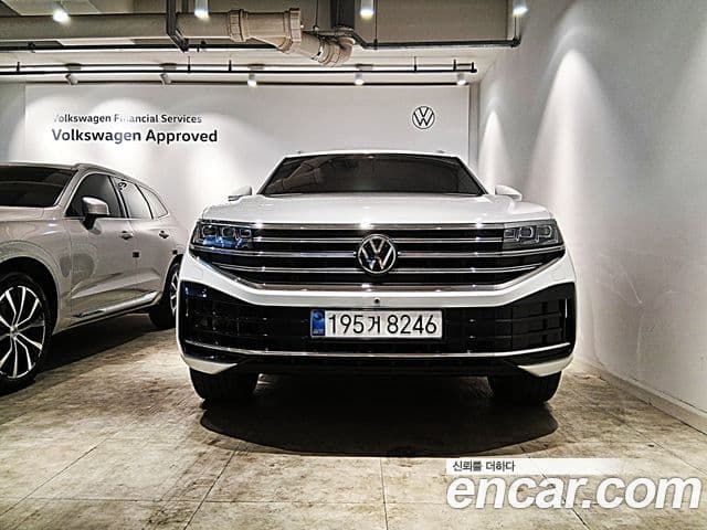 Volkswagen Touareg 3rd Gen 2
