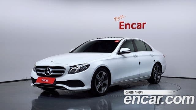 Mercedes-Benz E-Class W213 1
