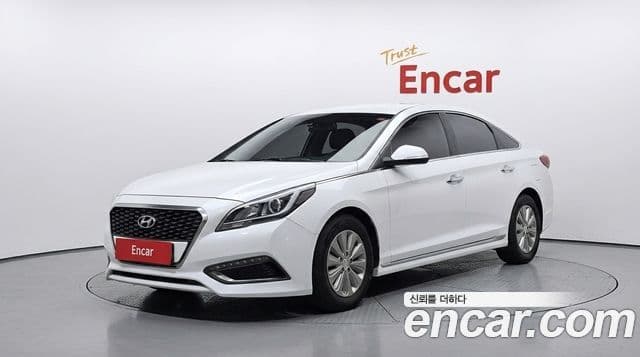 Hyundai LF Sonata Hybrid