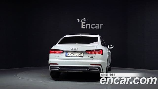 Audi A6 (C8) 3