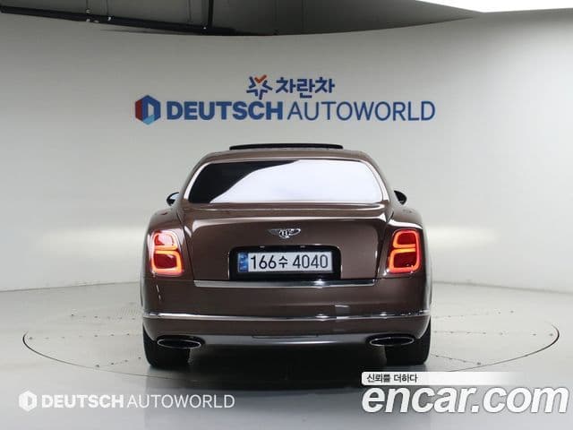 Bentley Mulsanne 4
