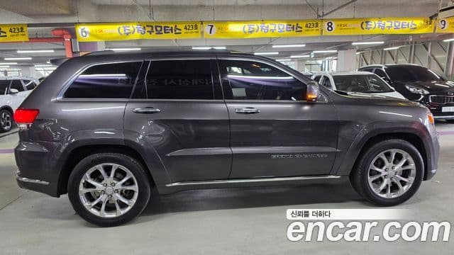 Jeep Grand Cherokee 4