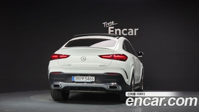 Mercedes-Benz GLE-Class W167 4