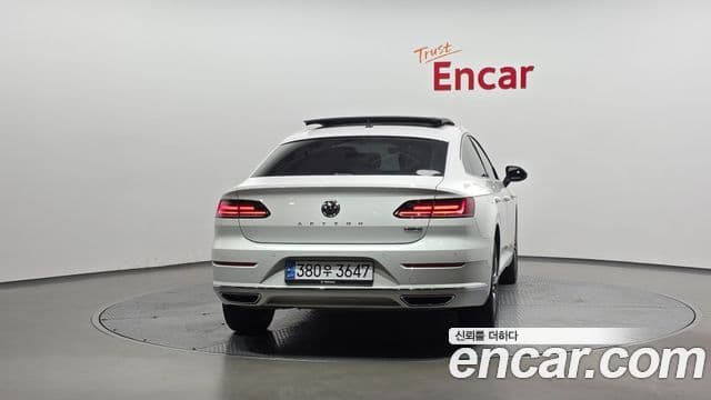 Volkswagen Arteon 4
