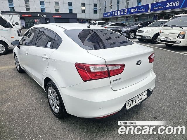 Kia The New Pride 2