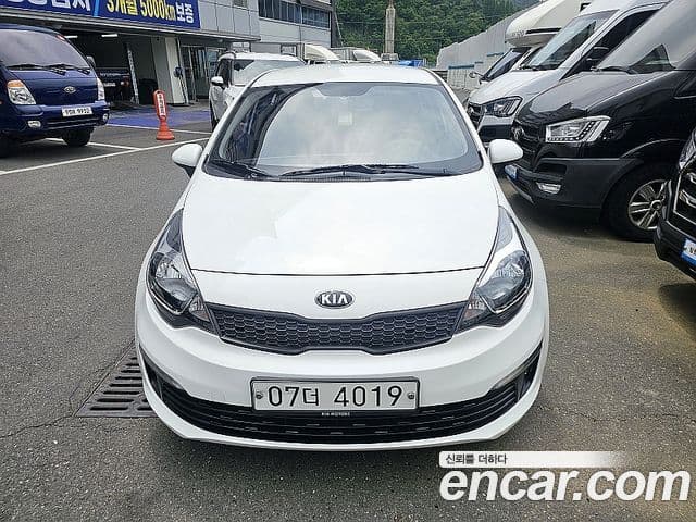 Kia The New Pride 3