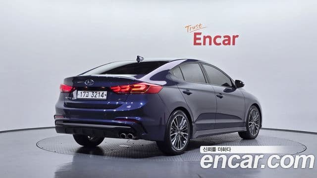 Hyundai Avante AD 2
