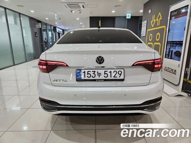 Volkswagen Jetta 7th Gen 3