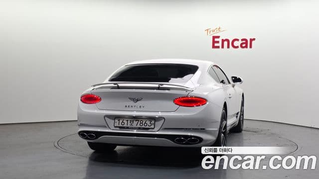 Bentley Continental GT 3rd Gen 4