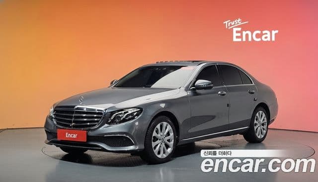 Mercedes-Benz E-Class W213 1