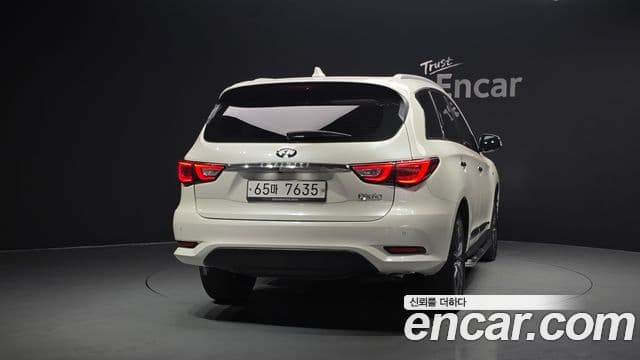 Infiniti QX60 4