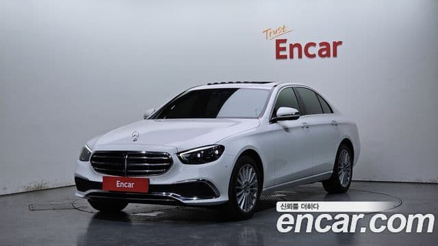Mercedes-Benz E-Class W213 1