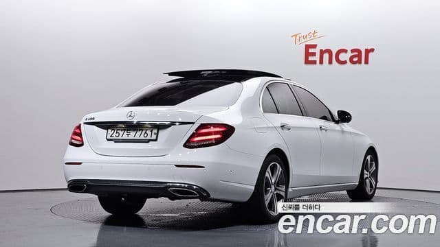 Mercedes-Benz E-Class W213 2