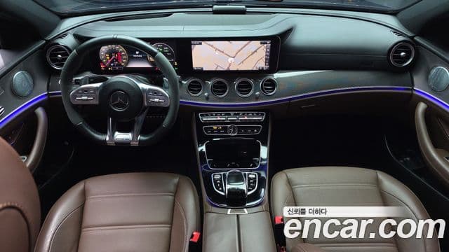 Mercedes-Benz E-Class W213 4