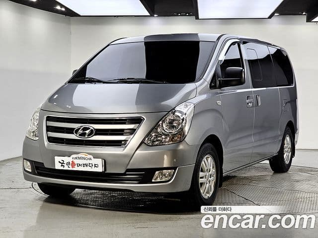Hyundai Grand Starex 1