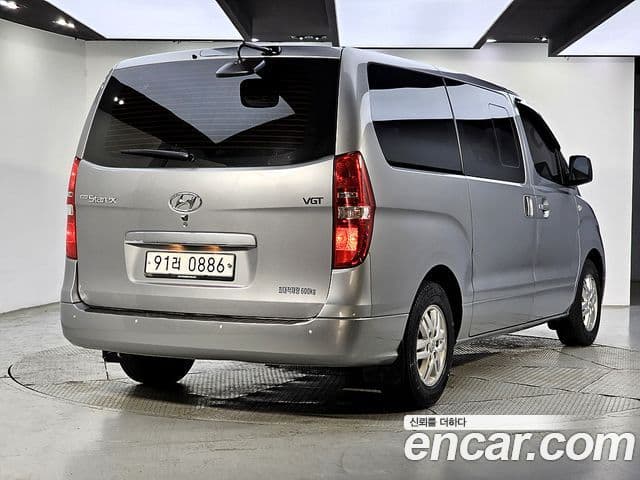 Hyundai Grand Starex 4