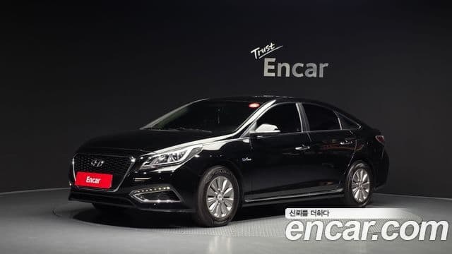 Hyundai LF Sonata Hybrid