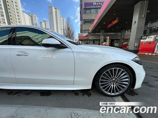 Mercedes-Benz C-Class W206 3