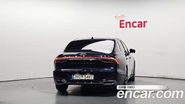 Hyundai The New Grandeur IG Hybrid 3