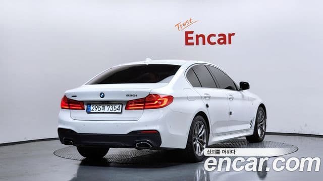 BMW 5 Series (G30) 2