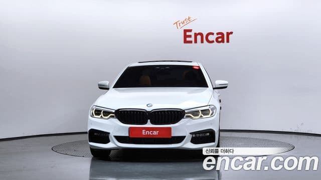 BMW 5 Series (G30) 3