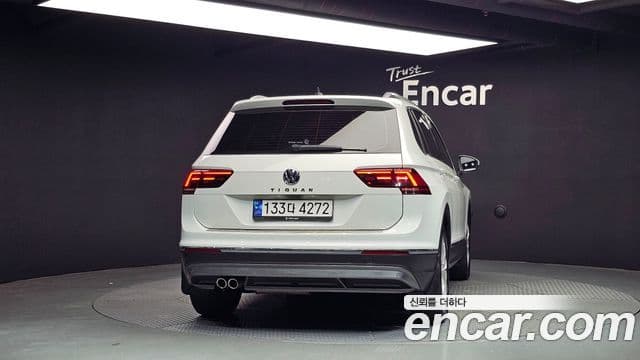 Volkswagen Tiguan 2nd Gen 4