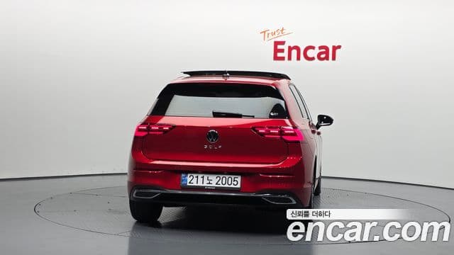 Volkswagen Golf 8th Gen 4