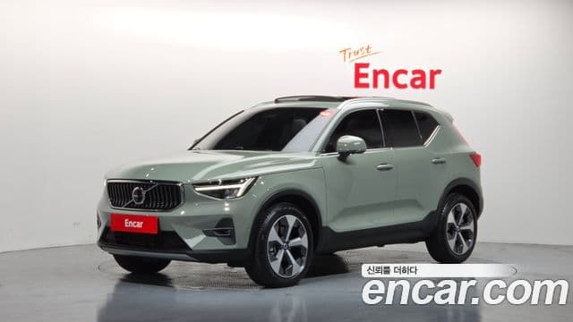 Volvo XC40 1
