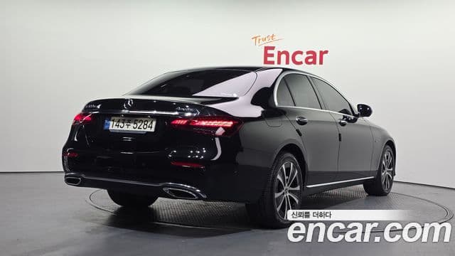 Mercedes-Benz E-Class W213 2