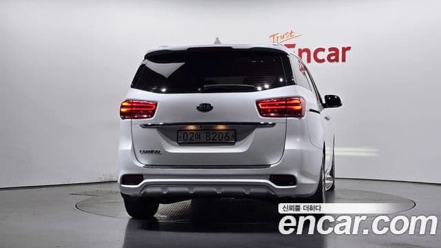 Kia The New Carnival 4