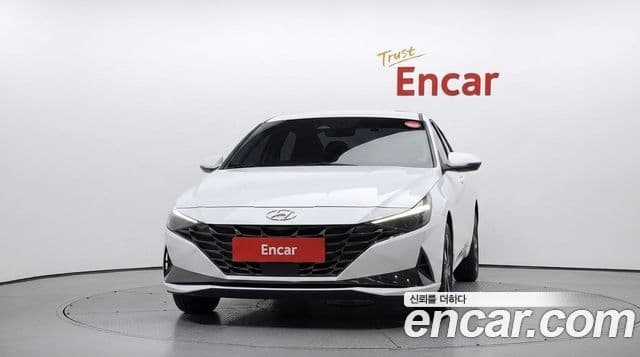 Hyundai Avante Hybrid (CN7) 2