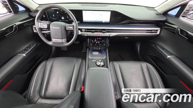 Hyundai Grandeur (GN7) 4