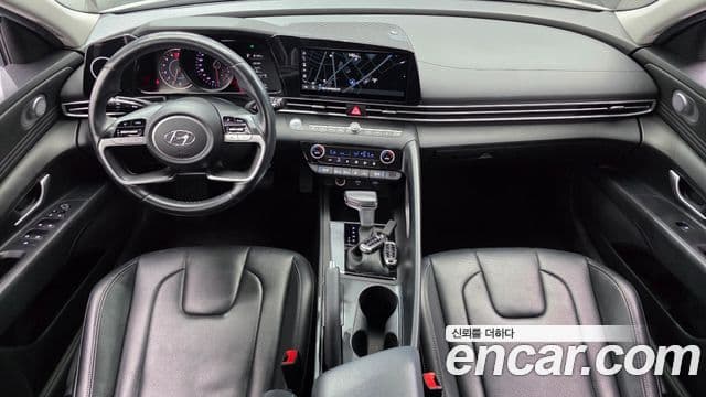 Hyundai Avante (CN7) 4