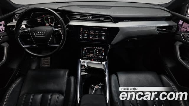 Audi e-트론 4