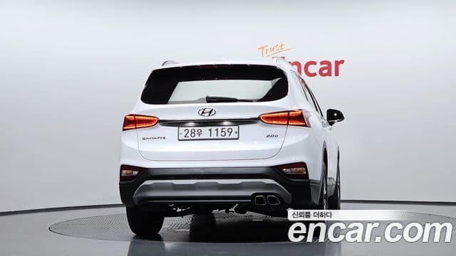 Hyundai Santa Fe TM 4