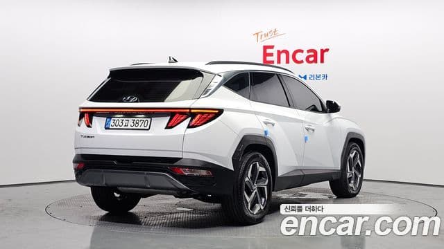 Hyundai Tucson (NX4) 2